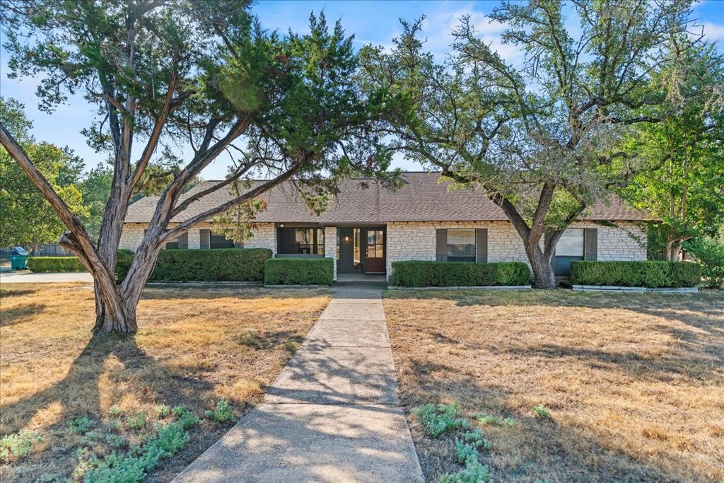 21 Shady Grove Lane, Wimberley