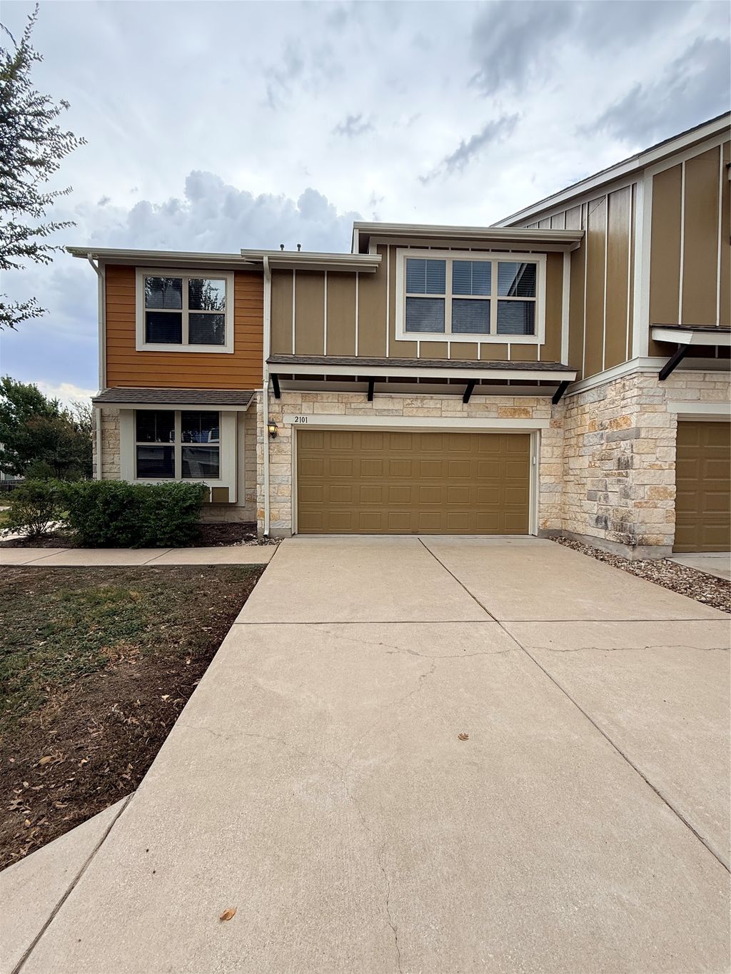 1620 Bryant Drive 2101, Round Rock