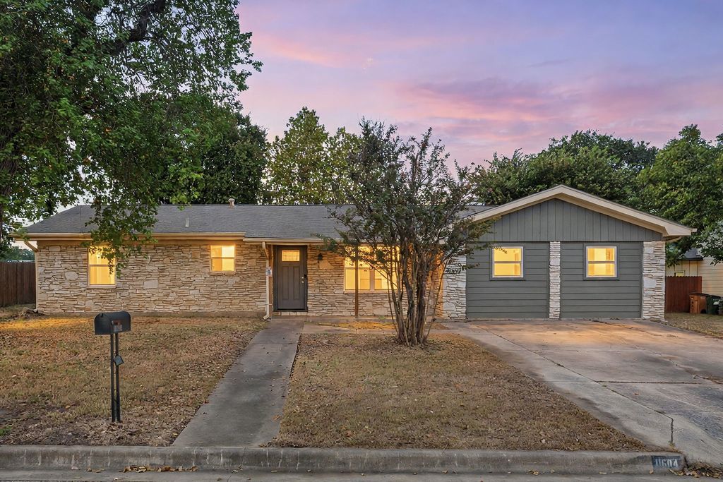 11604 N Oaks Drive, Austin