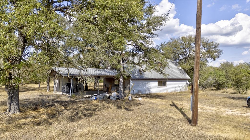 358 Elm Forest Loop, Cedar Creek