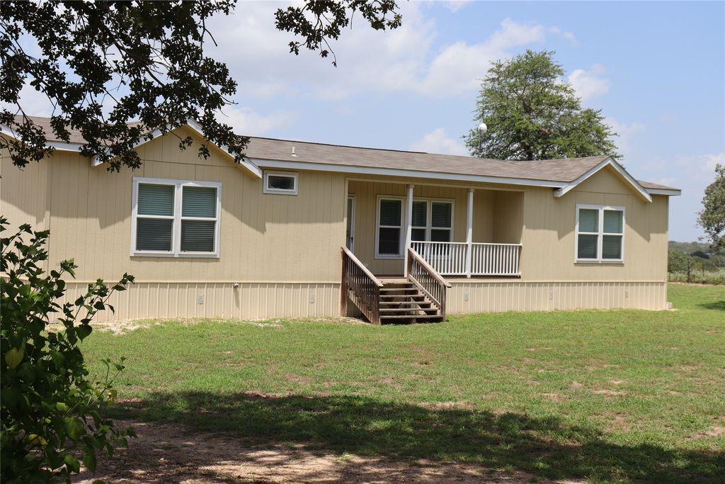 10105 Fm 86, Lockhart