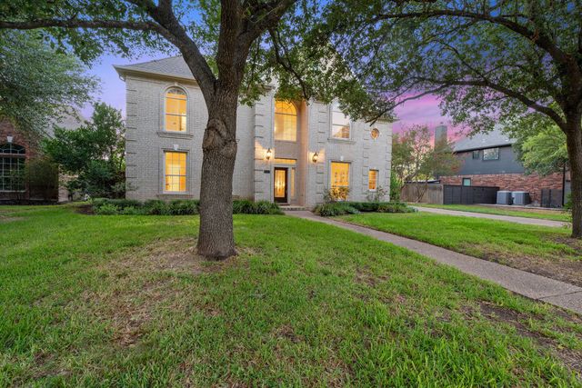 5204 Deerwood Court, Austin