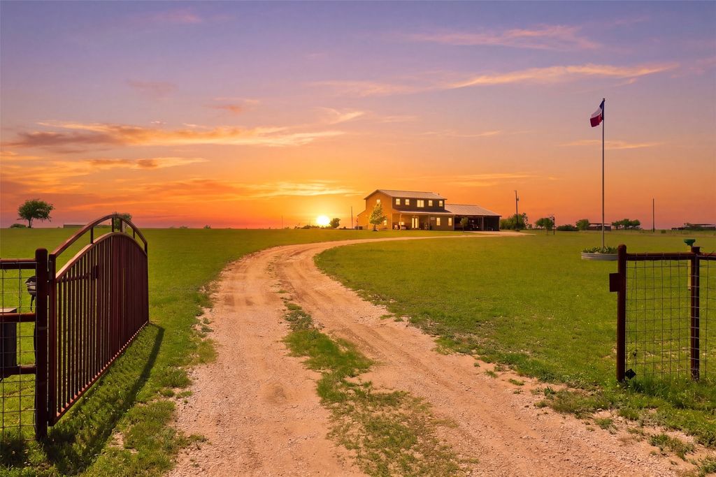 10751 County Road 210, Bertram
