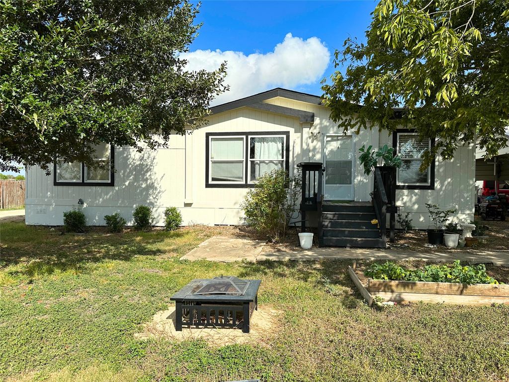 2130 Mathias Lane, Kyle