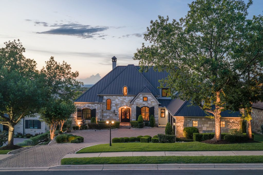 224 Golden Bear Drive, Austin