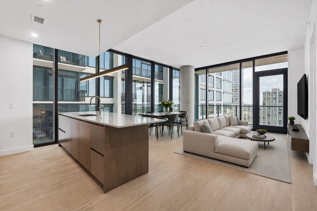 610 Davis Street 2208, Austin
