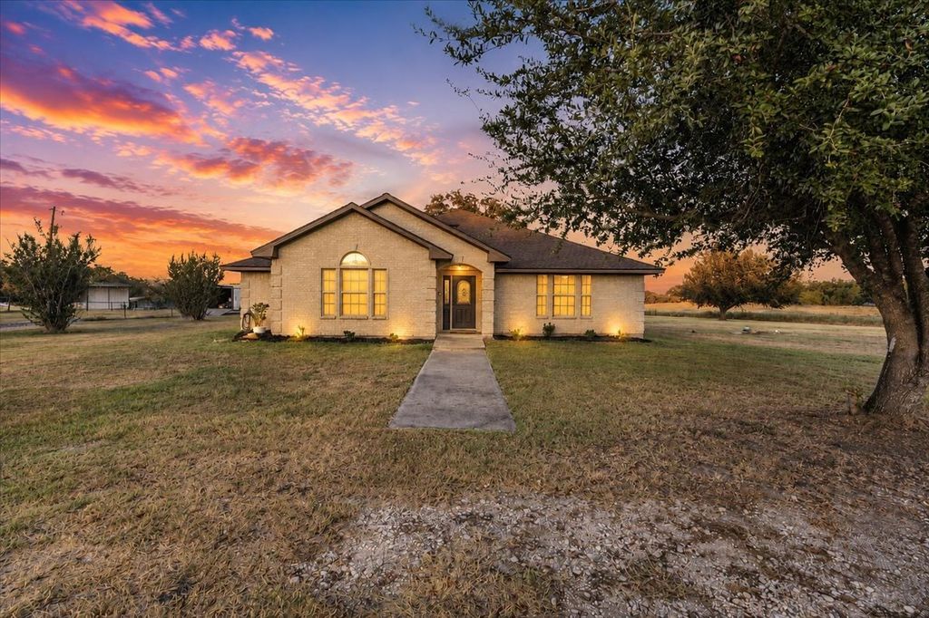 972 County Road 335, Rockdale