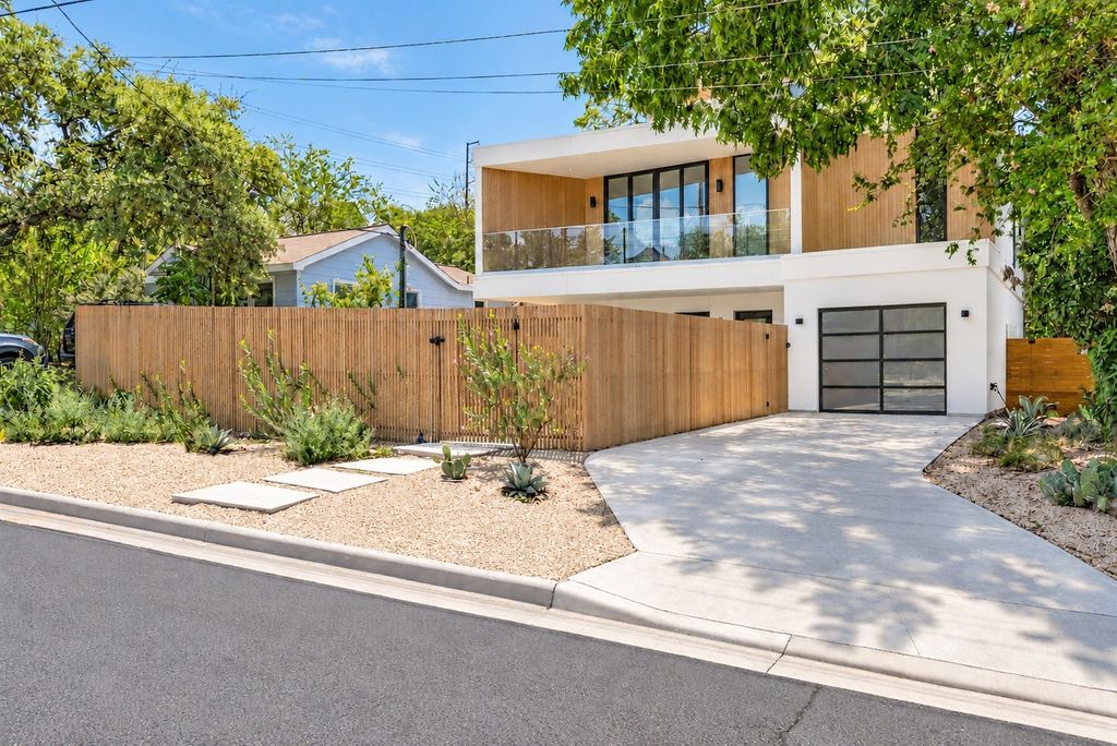 1005 W Johanna Street, Austin
