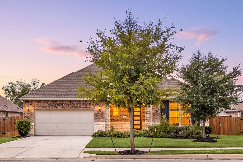 602 Pulitzer Drive, Hutto