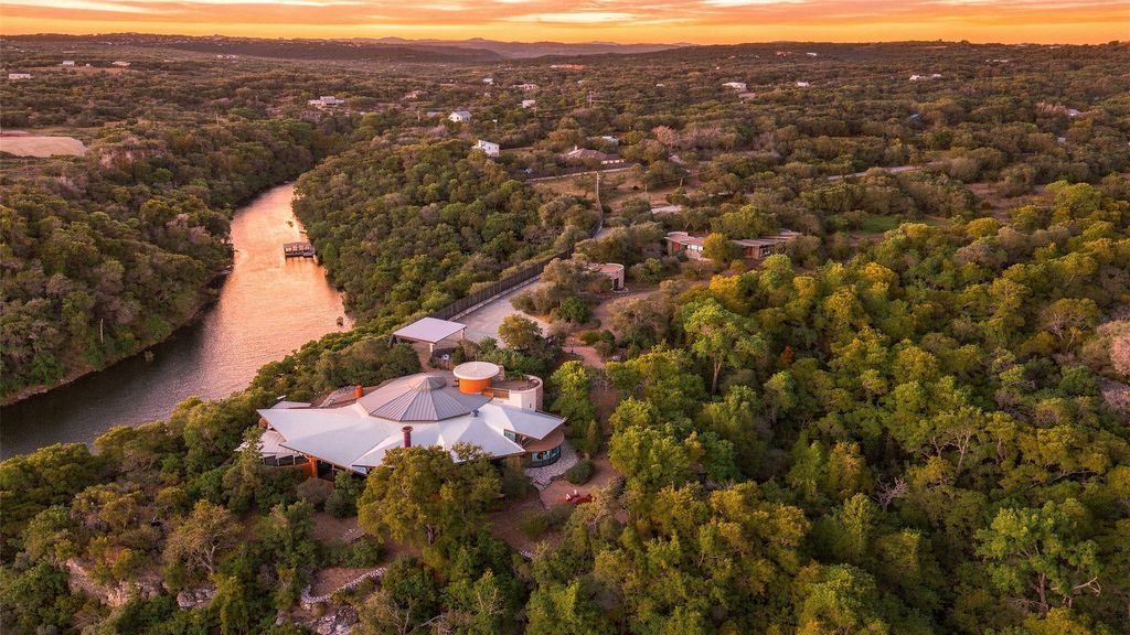 4002 Tyx Trail, Spicewood