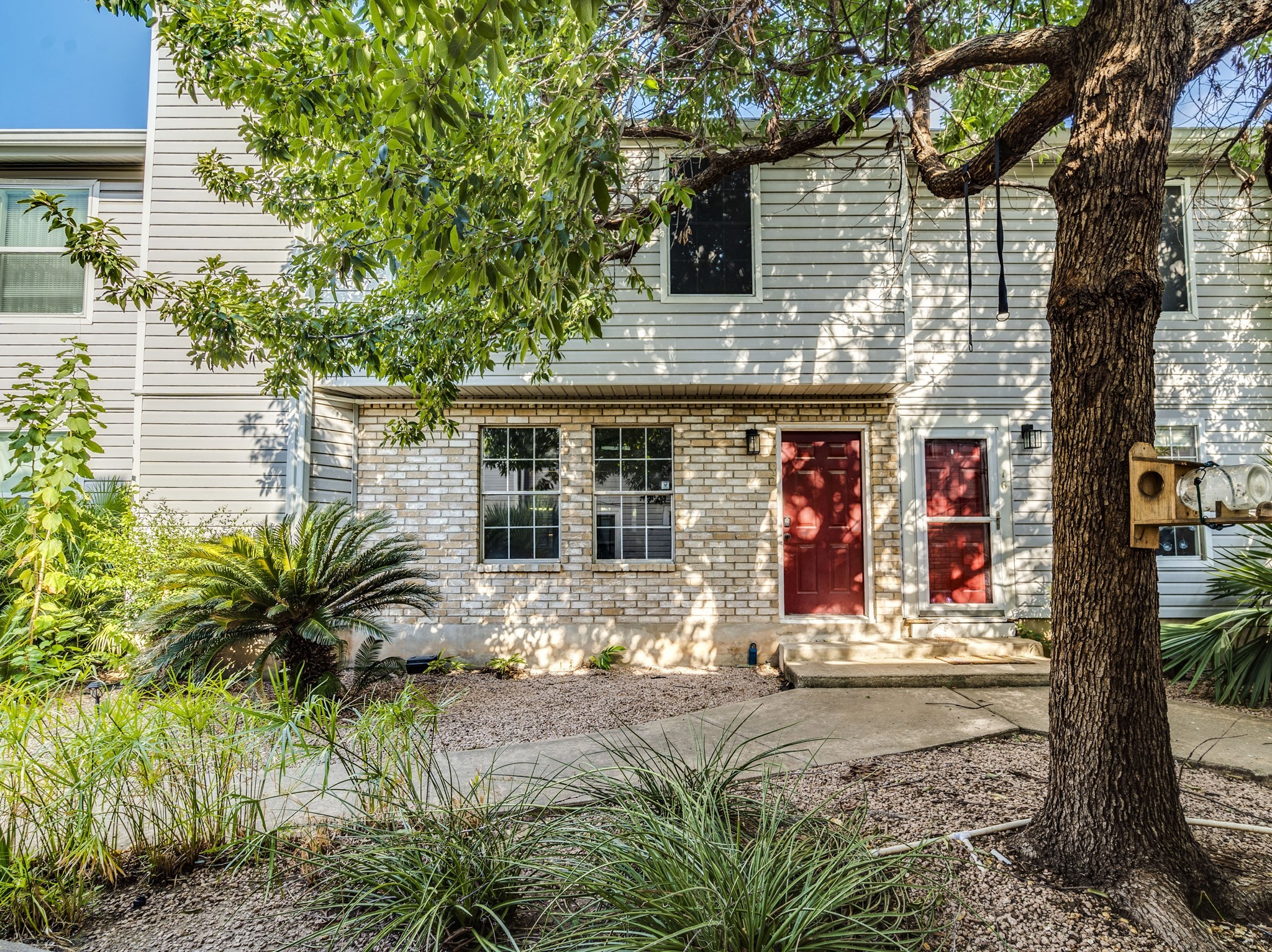 Photo of Listing #1039807