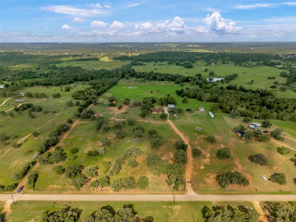 1080 League Line Road, Paige