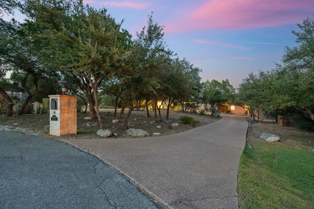 20204 Auger Cove, Spicewood