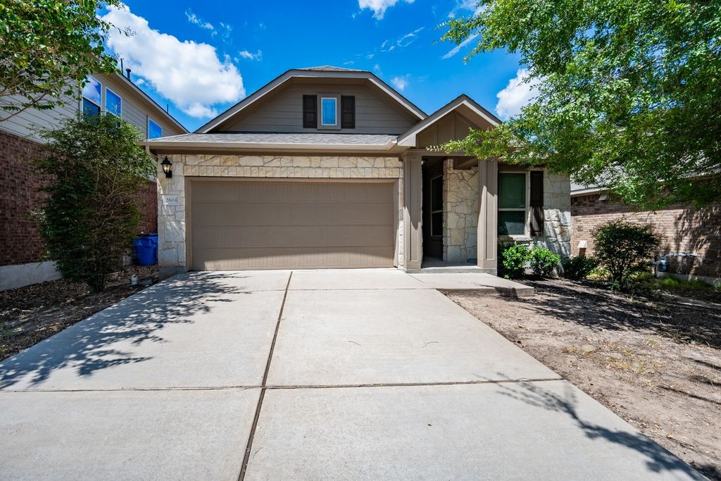 2604 Auburn Chestnut Lane, Pflugerville