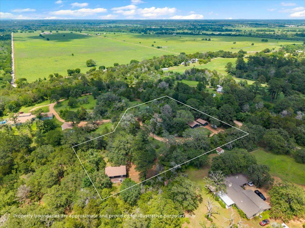 150 Copeland Hill Road, Smithville