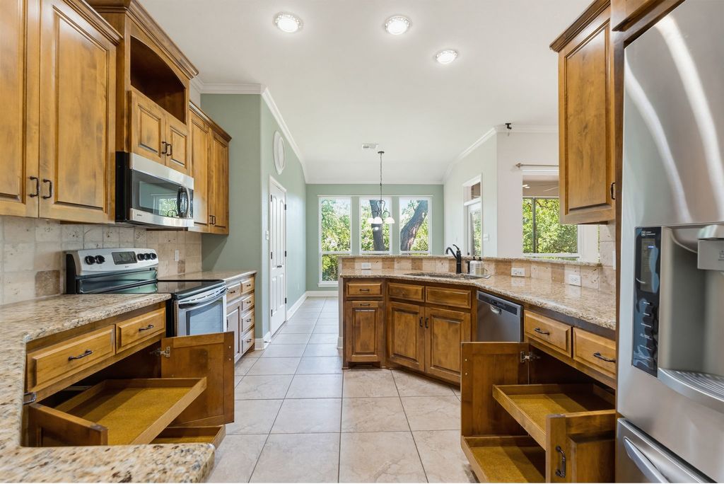 2702 Amber Forest Trail, Belton