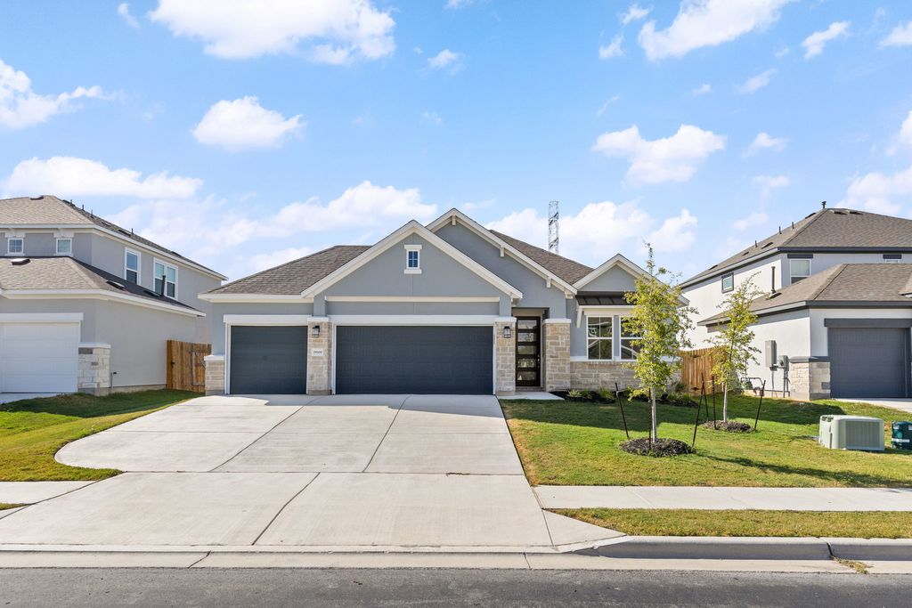 19100 Ariel Elena Way, Pflugerville