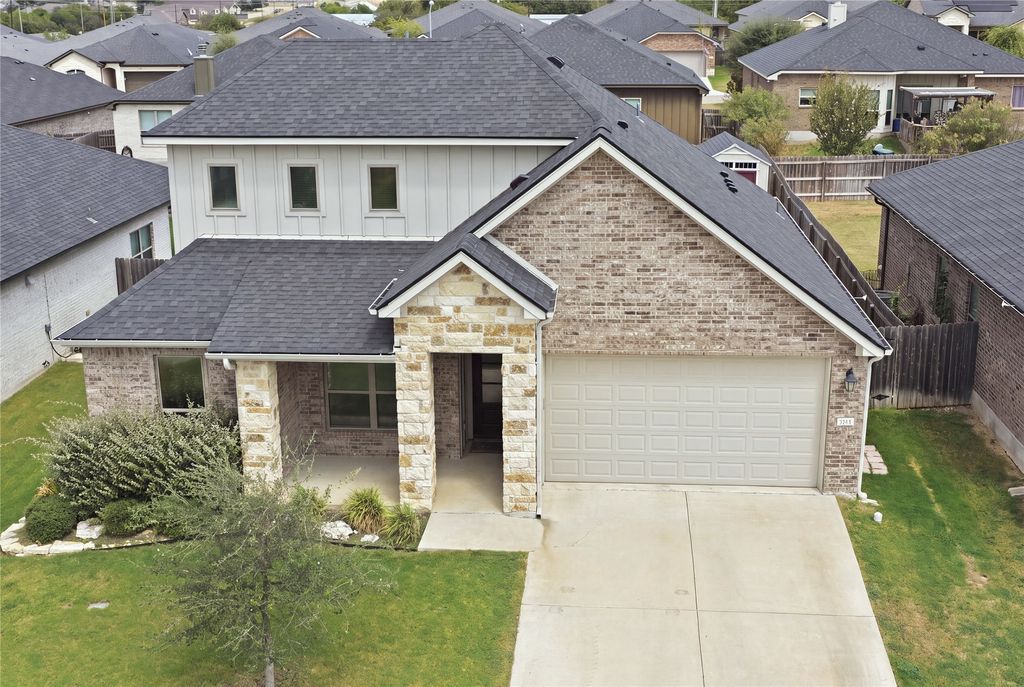 521 Seabiscuit Drive, Jarrell