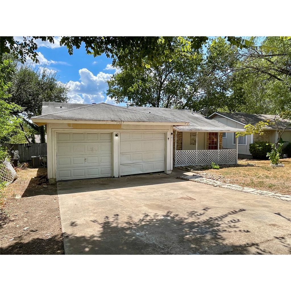 5507 Fence Row, Austin