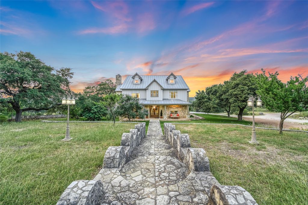 1174 Royal Eagle Drive, Fischer