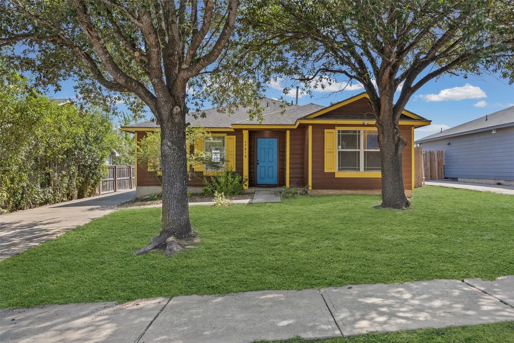 17816 Powder Creek Drive, Manor