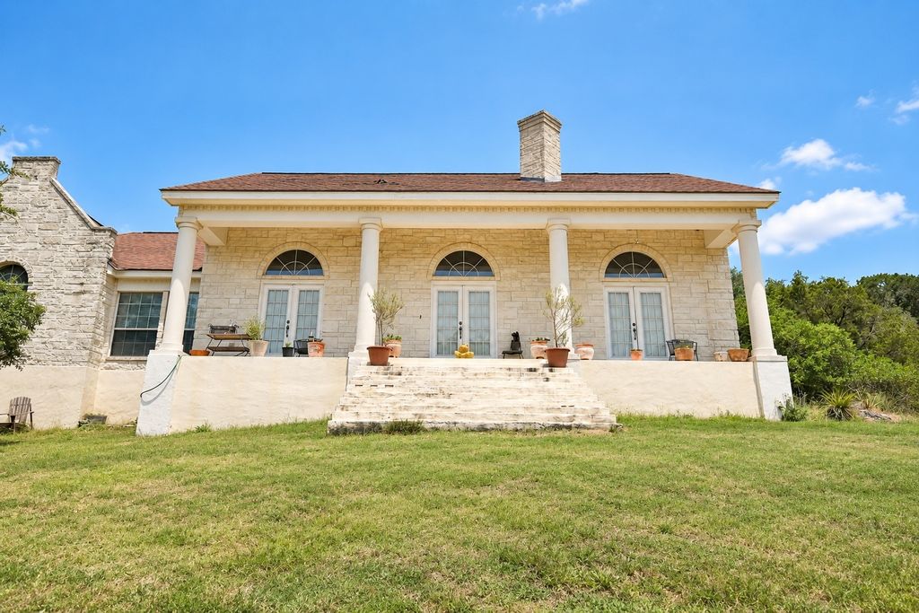 101 Harbour View, Lakehills
