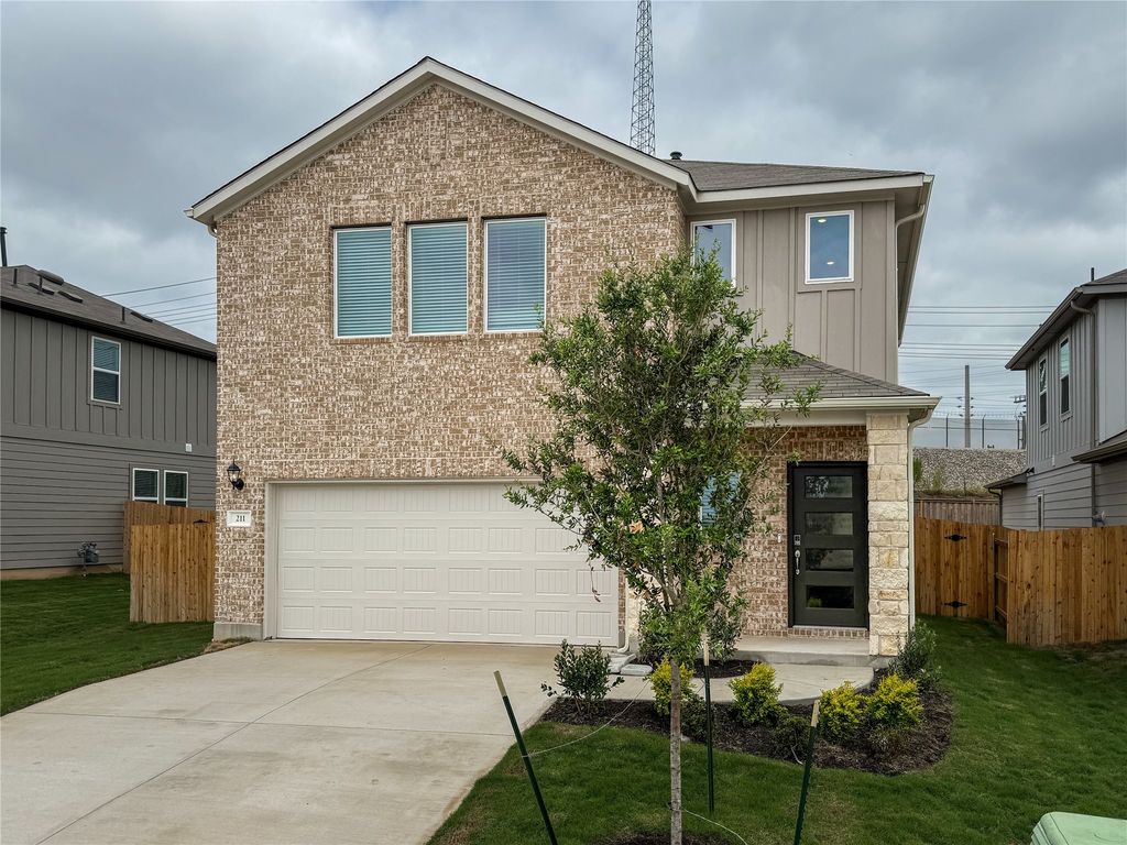 211 Mad Pupper Drive, Buda