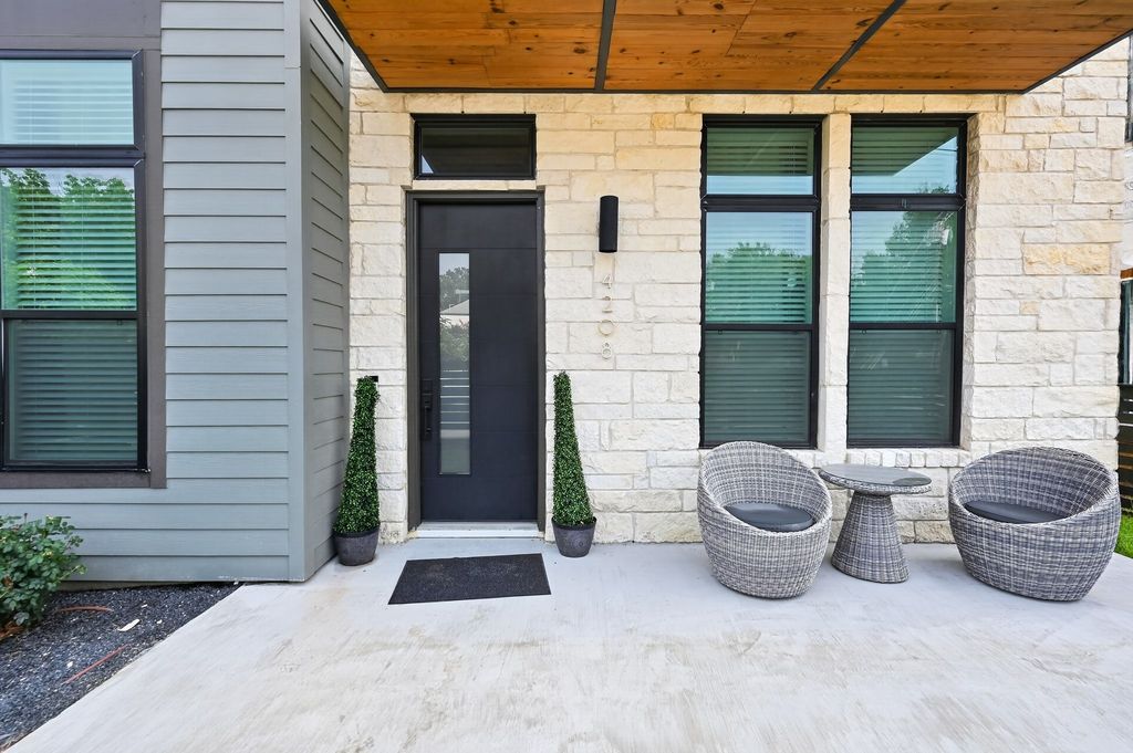 4208 Endurance Way, Austin