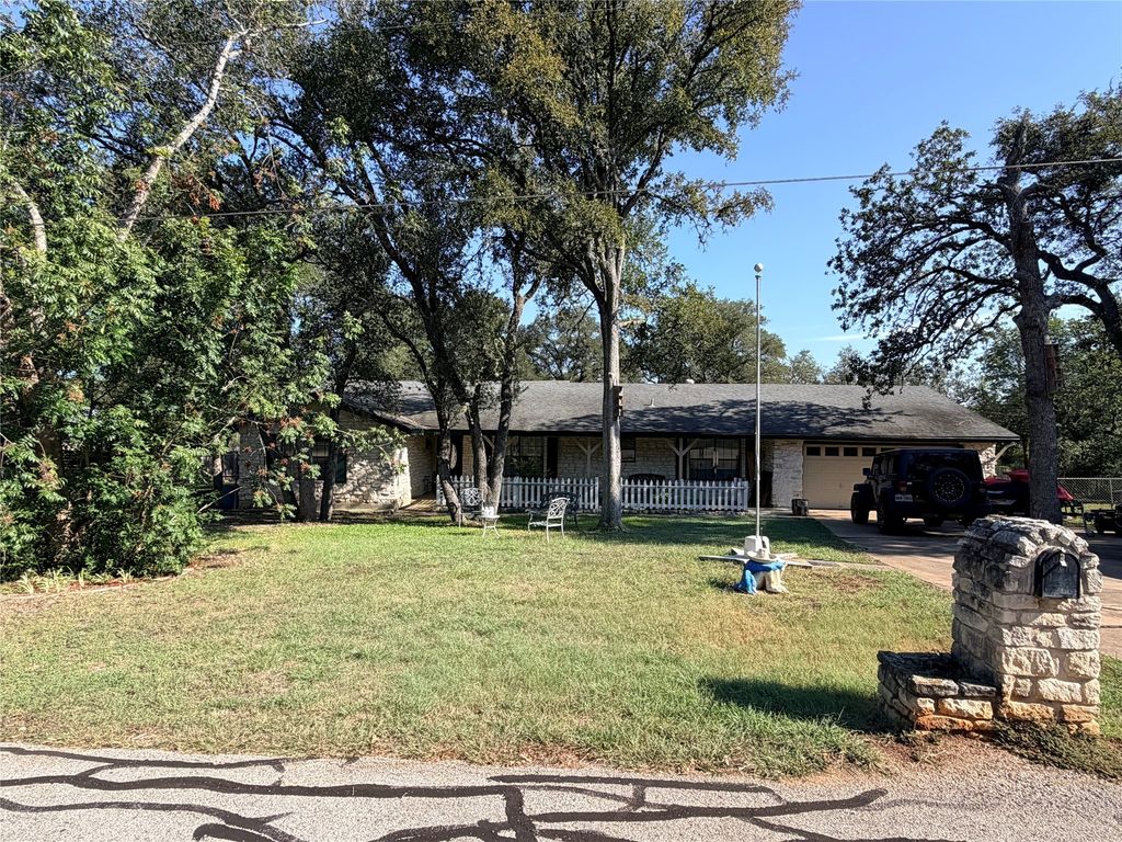 2800 Robin Road, Manchaca