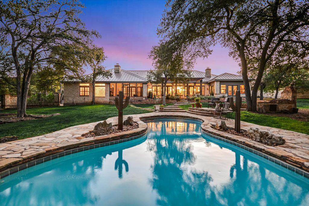 680 Saddleridge Drive, Wimberley
