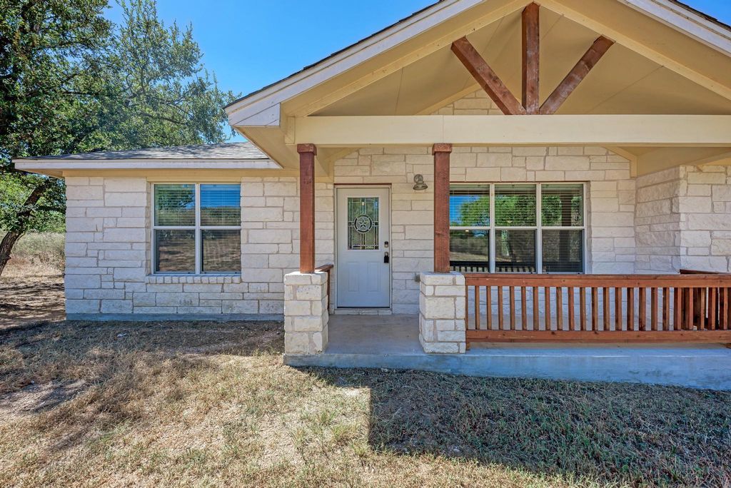 117 North Pass, Kingsland