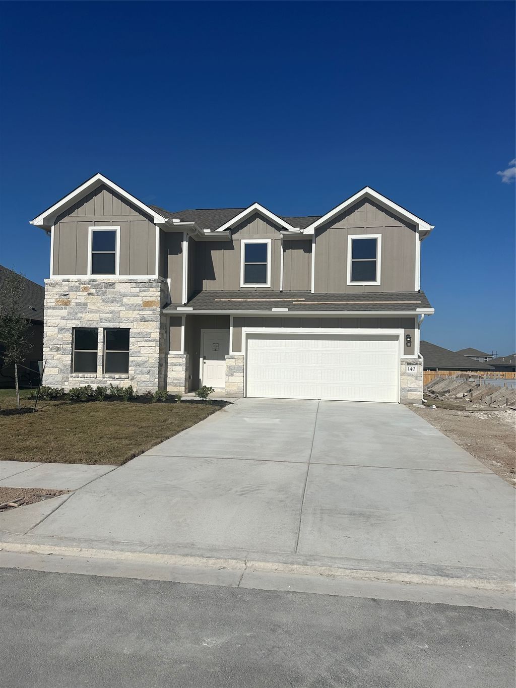 140 Wind Hill, Jarrell