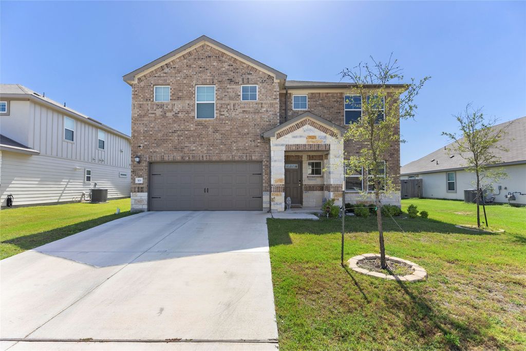 323 Windy Reed Road, Hutto