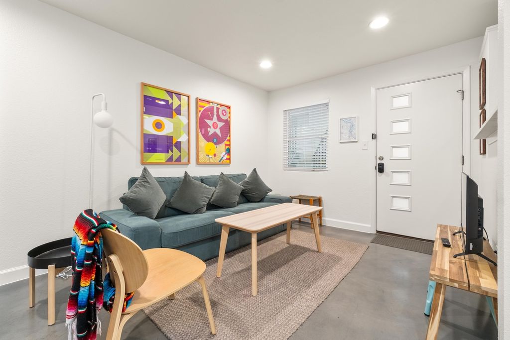 807 Blanco Street 204, Austin