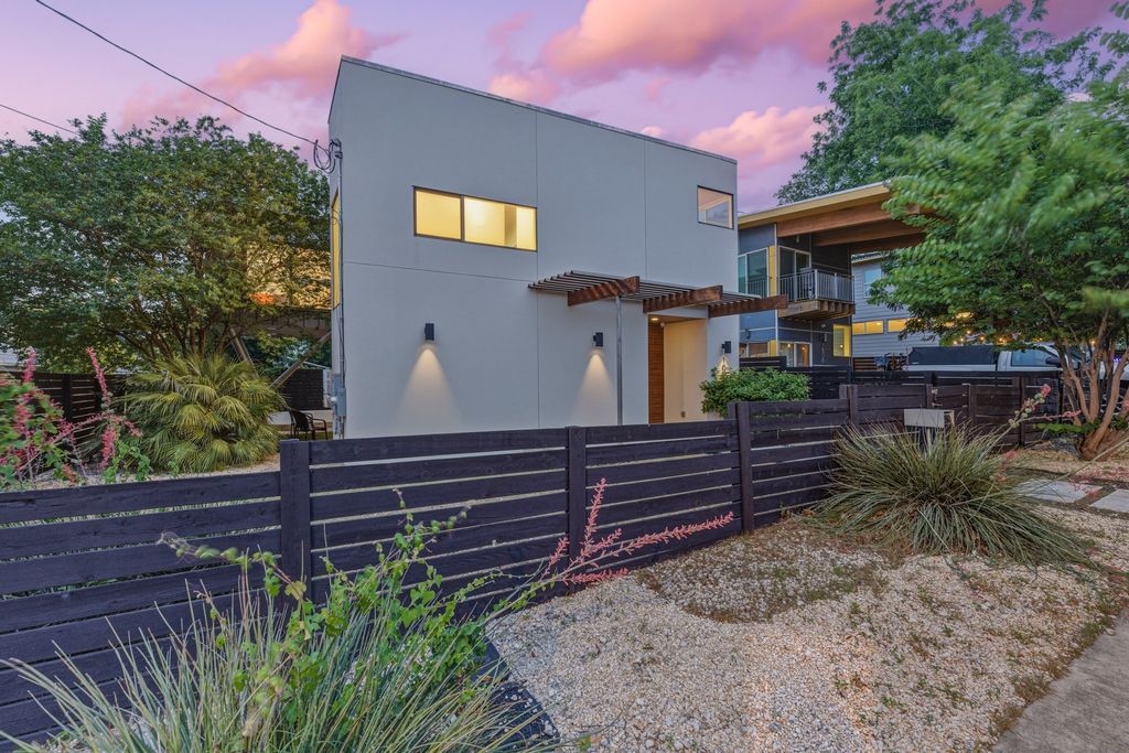 1606 Salina Street, Austin