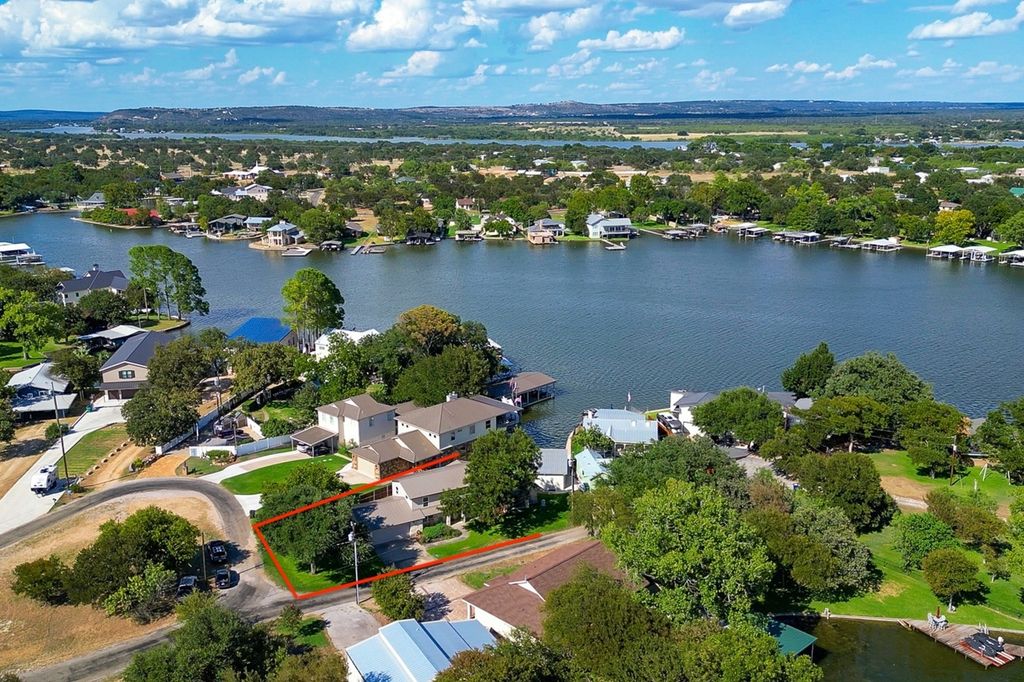 301 Princess Lane, Sunrise Beach