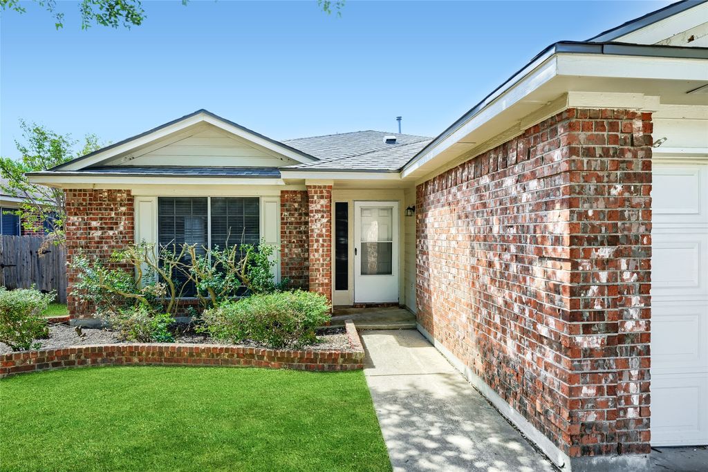1617 Balmorhea Lane, Round Rock