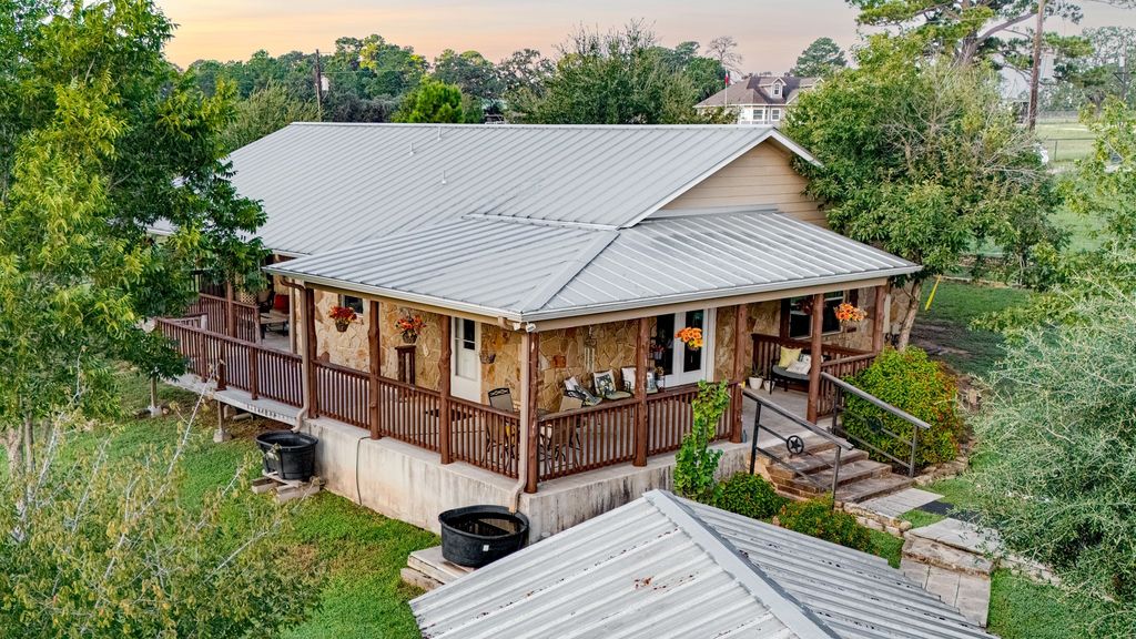 119 Saddle Court, Bastrop