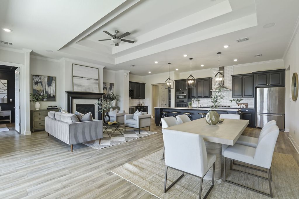 137 Climbing Rock Loop, Dripping Springs