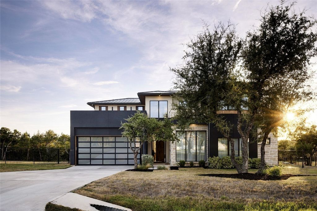 8112 Kuhn Drive, Austin