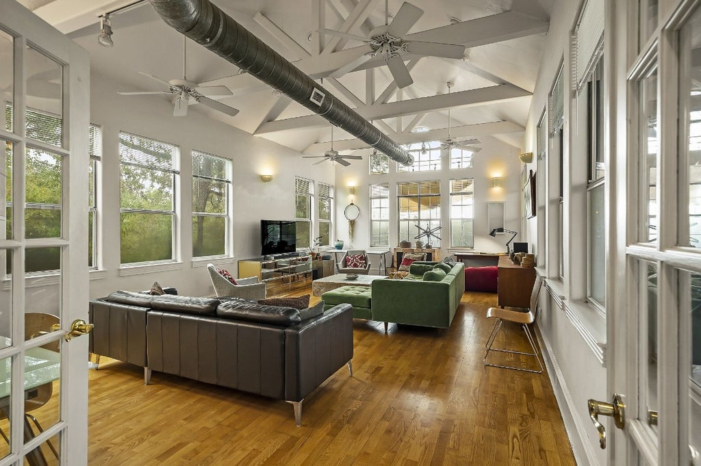 1007 E Eighth Street, Austin