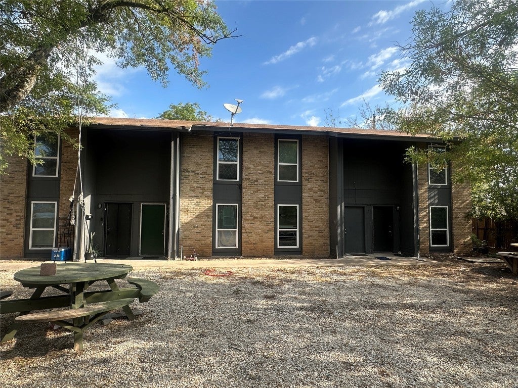 8613 Putnam Drive, Austin