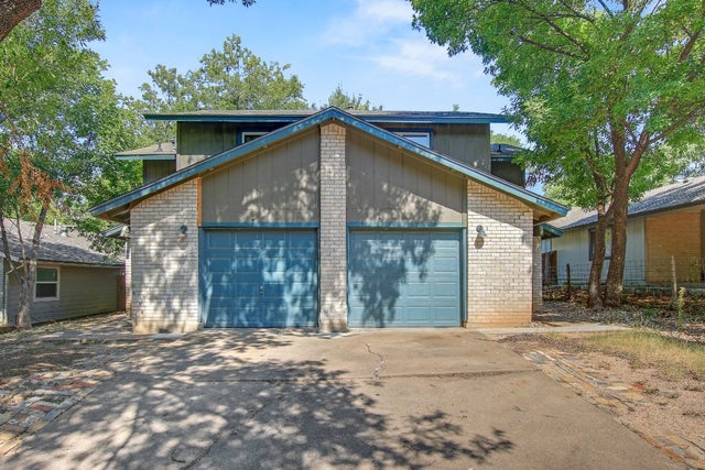 2414 Burleson Court, Austin