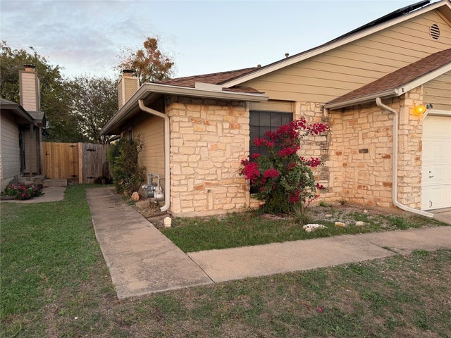 1910 Margalene Way, Austin