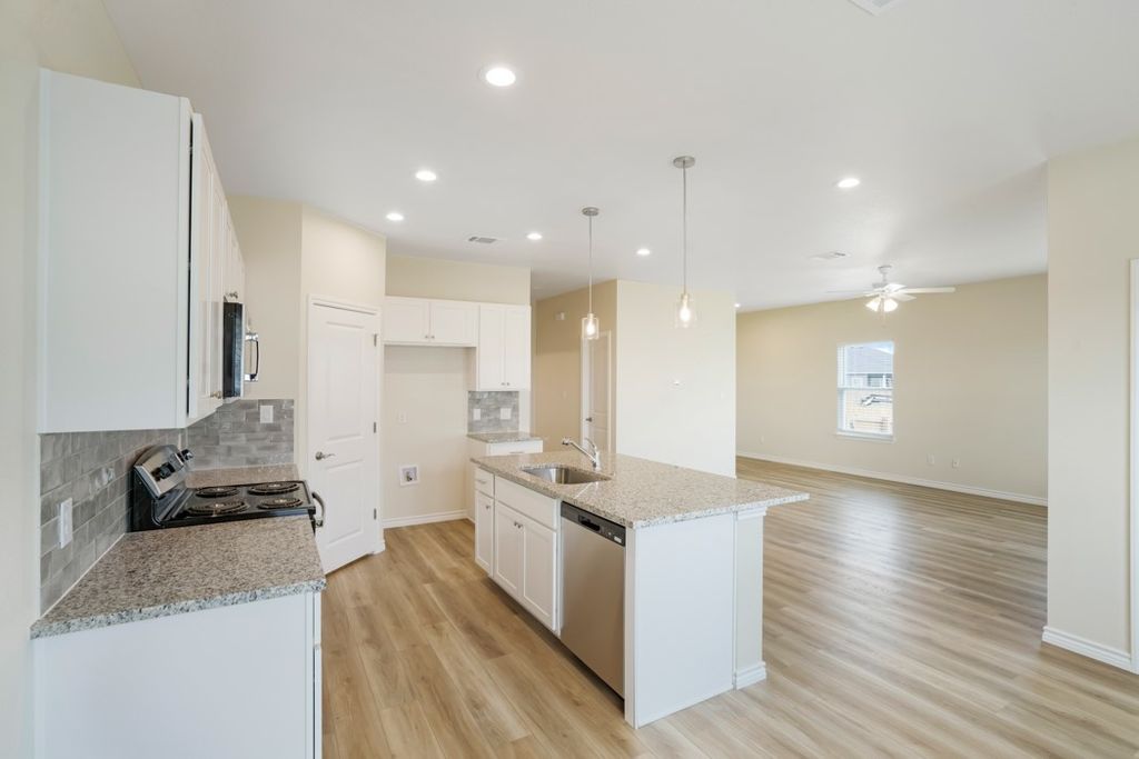 515 War Admiral Drive A & B, Jarrell