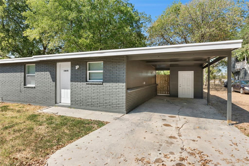 1011 Hackberry Street A&b, San Marcos