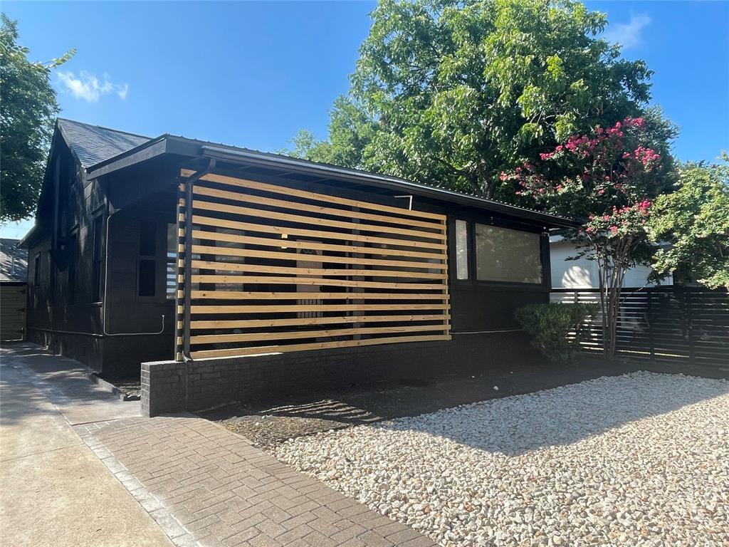 Photo of Listing #1400064