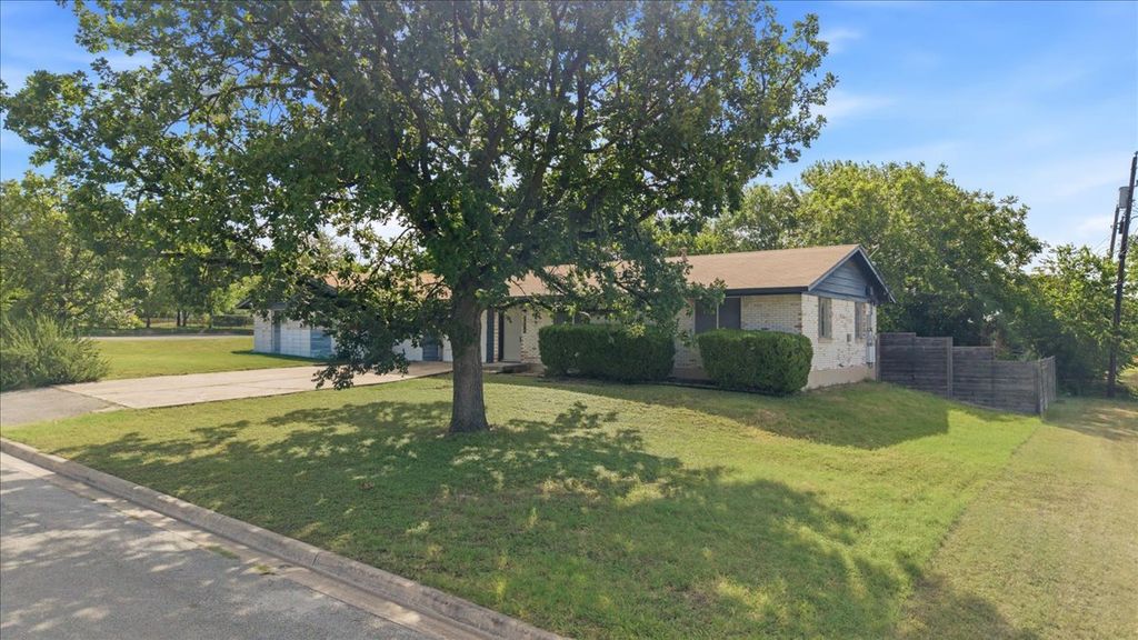 207 W Noton Street, Pflugerville