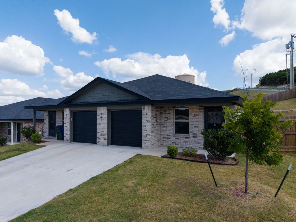 102 Lost Trail, Copperas Cove