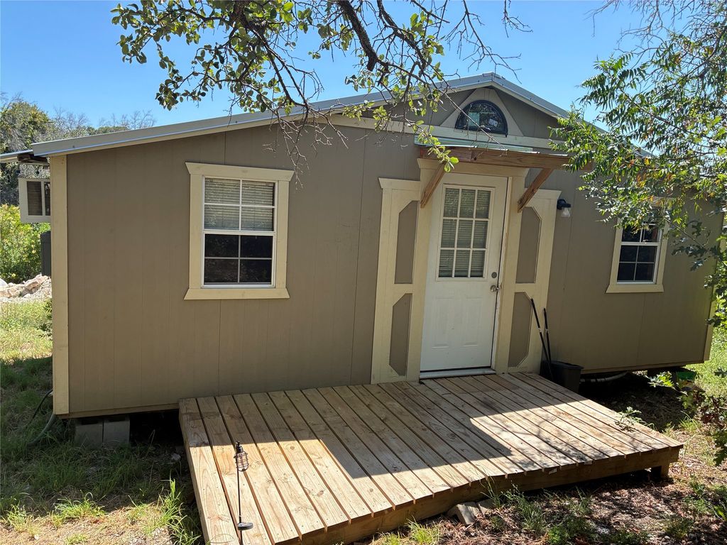 720 County Road 334, Gatesville